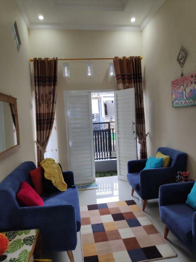 Homestay Wahyudi 1 Syariah Tlekung Exteriér fotografie